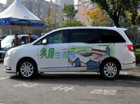 方城户外车贴喷绘如何保持效果?